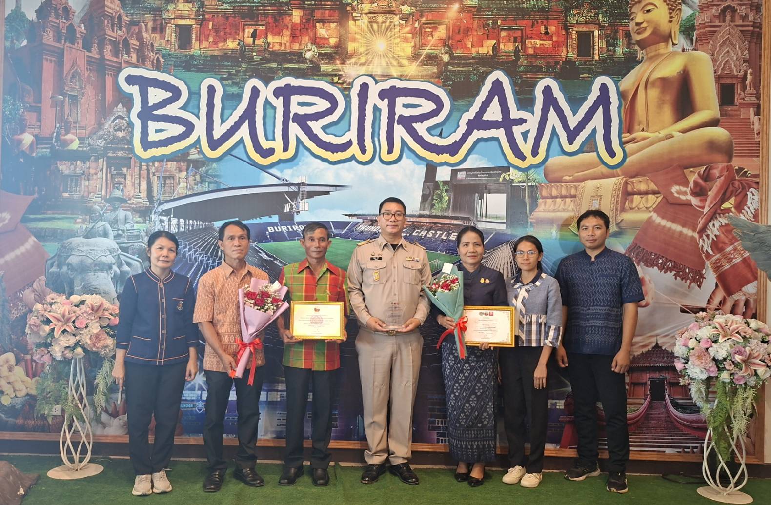 ร่วมพิธีรับโล่รางวัลและใบประกาศเกียรติคุณการคัดสรรกิจกรรมพัฒนาชุมชนดีเด่น ประจำปี 2569